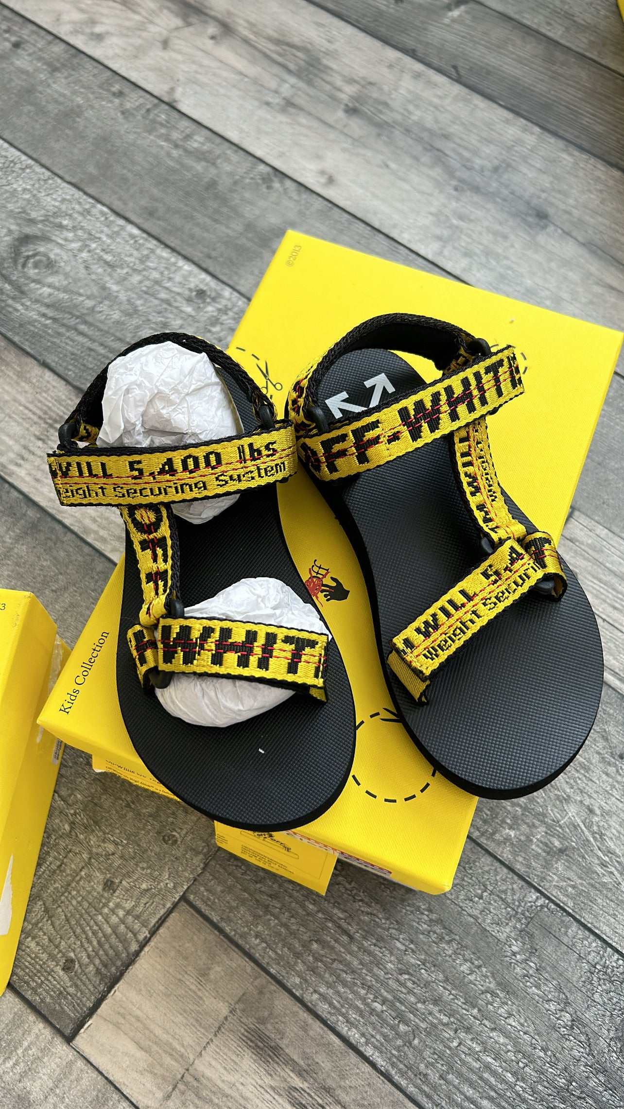 Off white sandals - multiples sizes