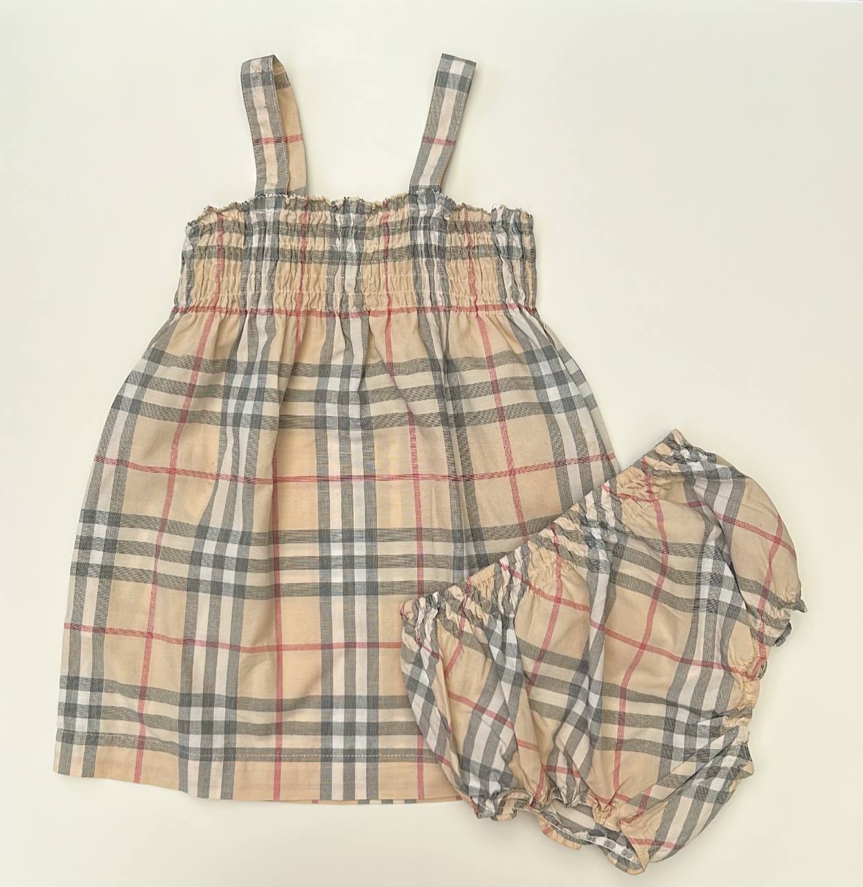 Burberry dress 9m