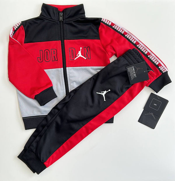 Jordan tracksuit 18m