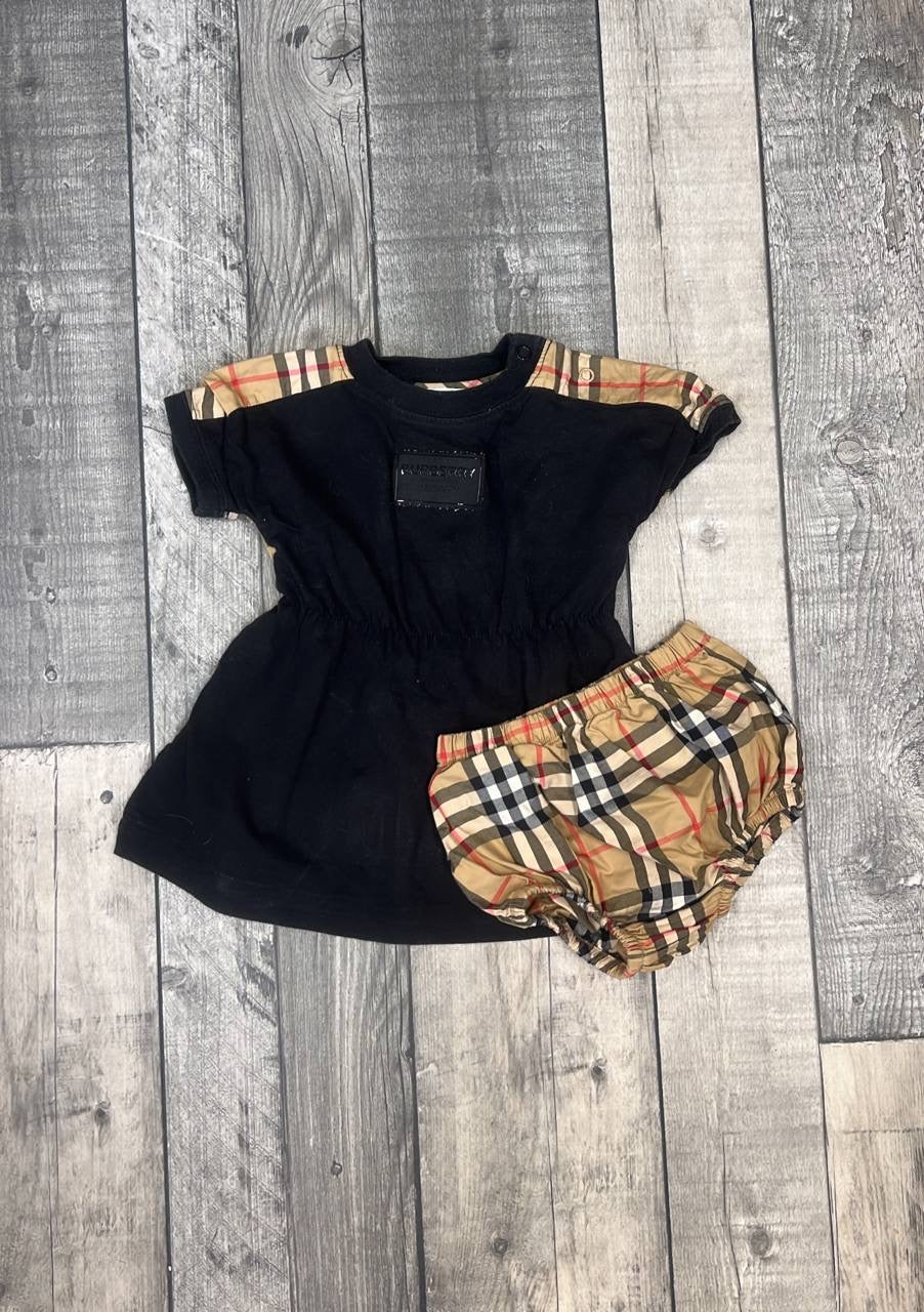 Burberry dress 3m