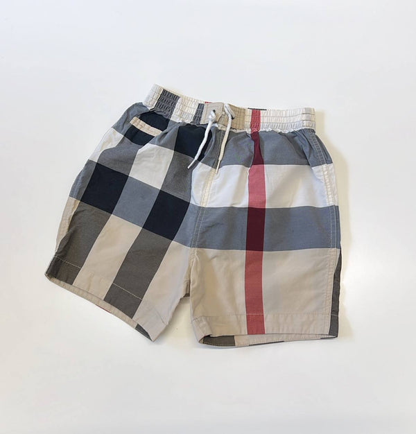 Burberry shorts 18m