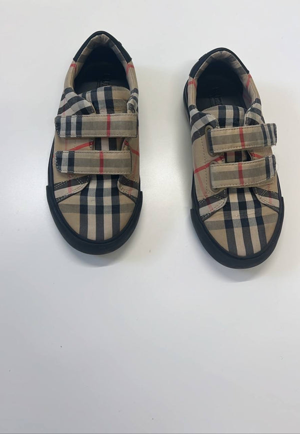 Burberry shoes size 30