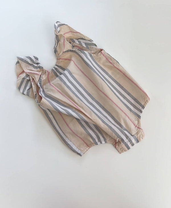 Burberry romper 3m