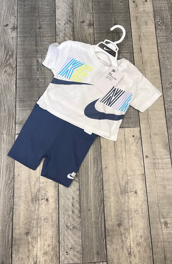 Nike short set age 18m, 24m