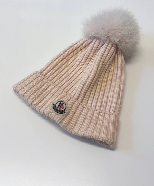 Moncler hat size small