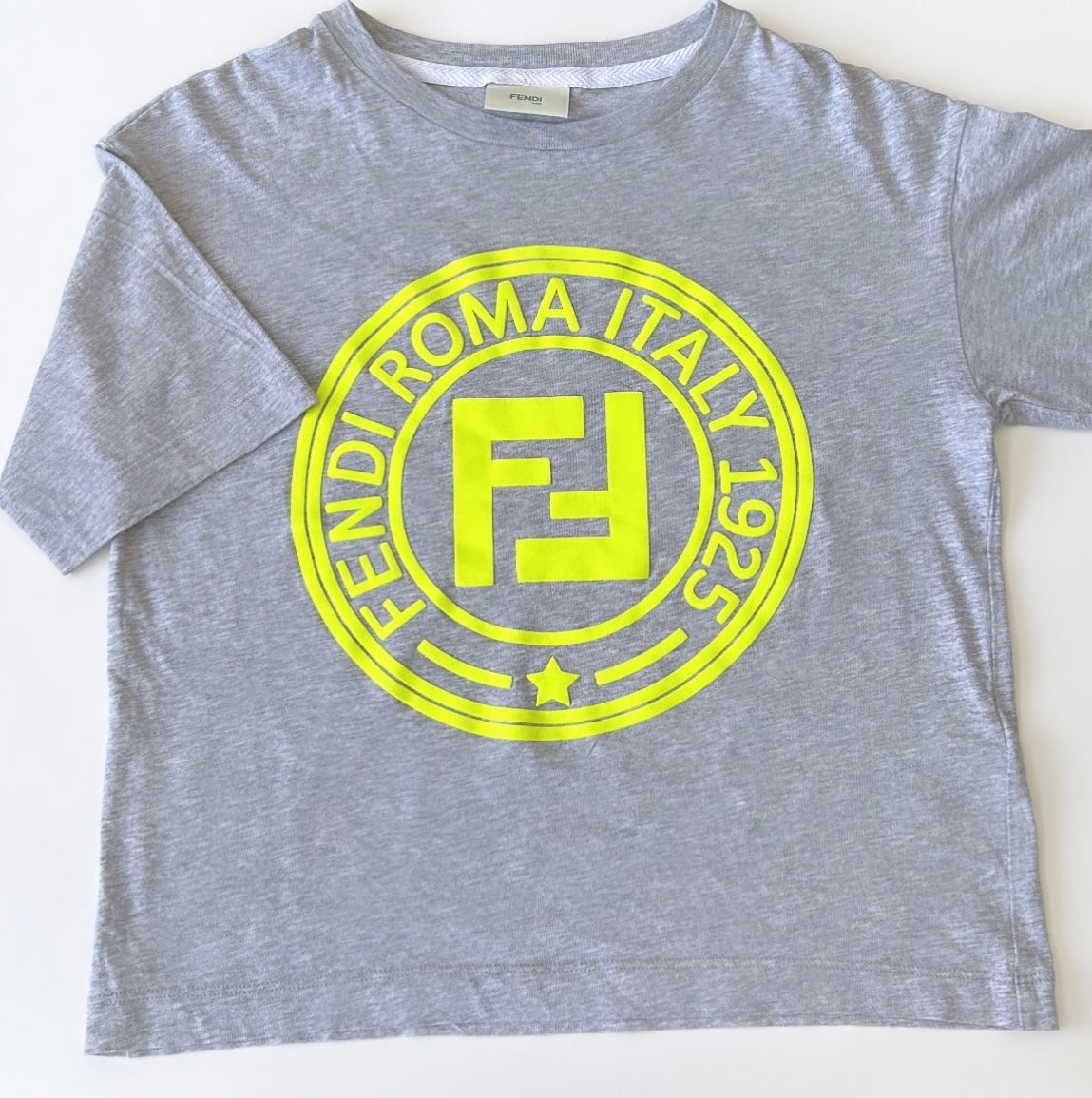 Fendi tee age - multiple sizes